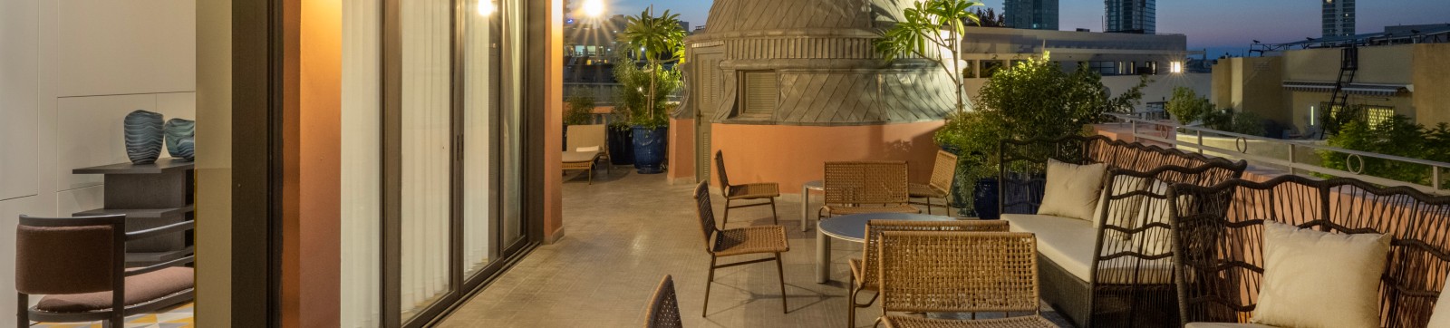 מרפסת גג במלון נורדוי