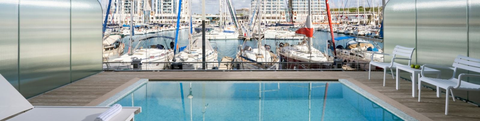 סוויטה עם בריכה פרטית