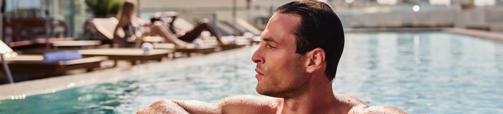 Hotel RECEPTION- בריכת המלון