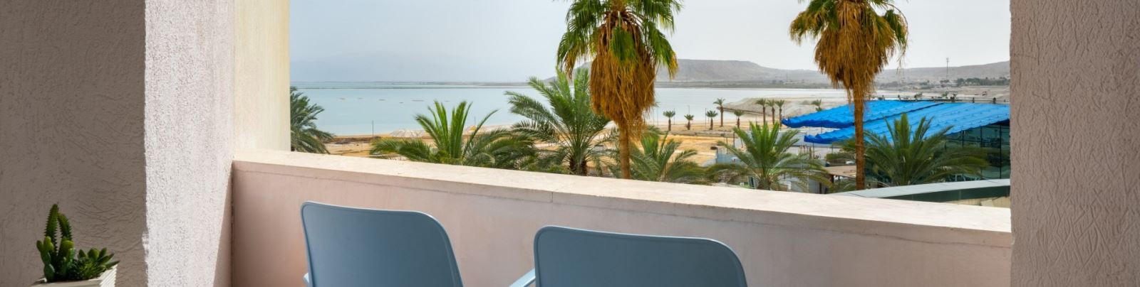 מרפסת חדר דלקס משפחה צופה לים