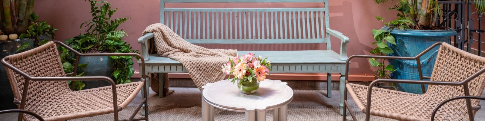 מלון נורדוי חצר המלון