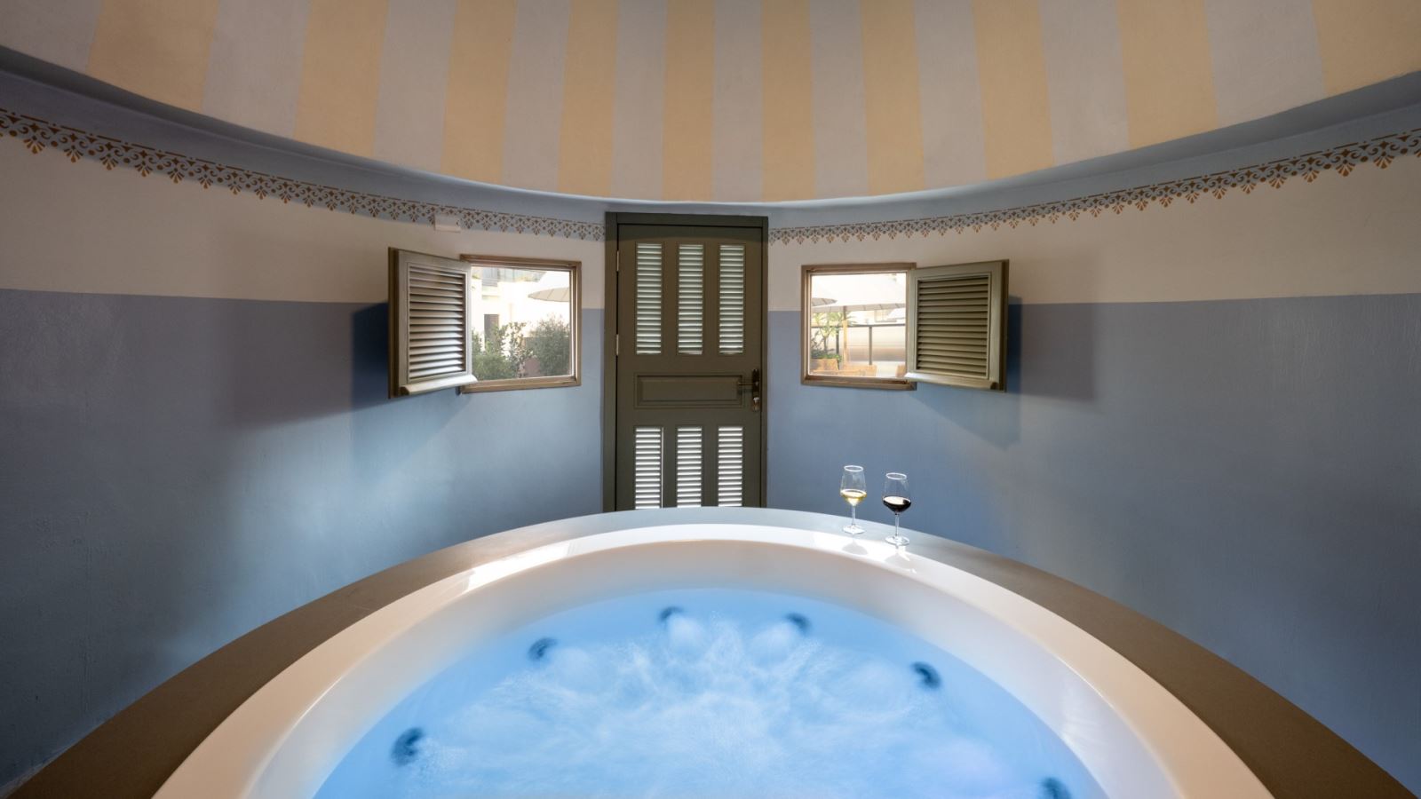 תמונת מלון נורדוי ג'קוזי בגג המלון