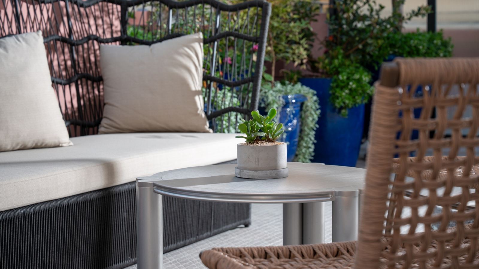 תמונת מלון נורדוי חצר המלון