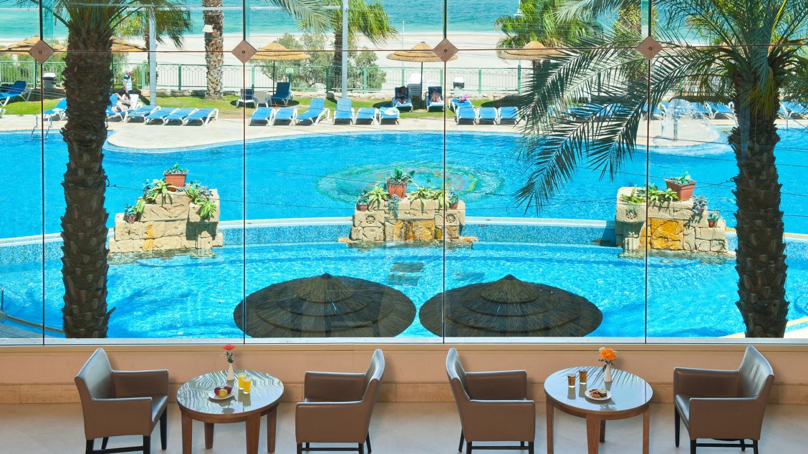 בואו ליהנות מחופשה רגועה ומפנקת במלון לאונרדו פלאזה ים המלח!
